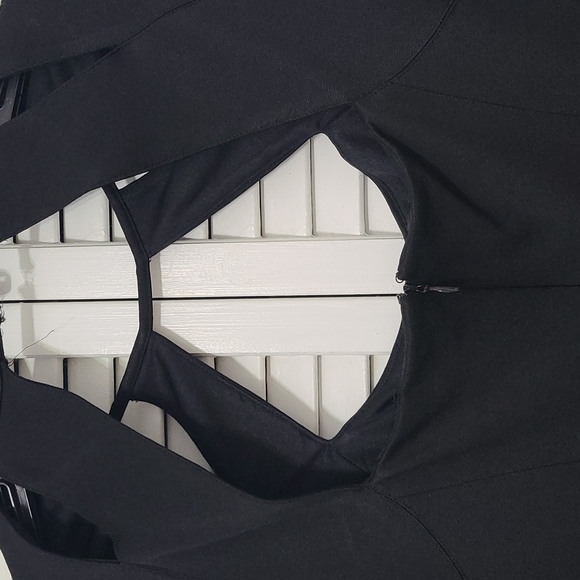 SZ 10 Cache Black Sleeveless Cut-Out Tailored Stretchy Dress - Picture 3 of 16